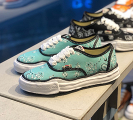 ＂BAKER＂ OG Sole Bandana Low-top Sneaker MAISON MIHARA YASUHIRO GREEN