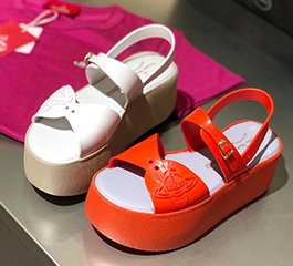 VIVIENNE WESTWOOD ANGLOMANIA + MELISSA CONNECT AD