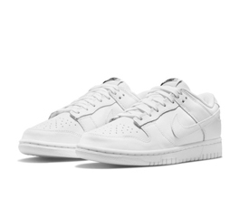 NIKE WMNS DUNK LOW ＂TRIPLE WHITE＂