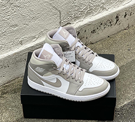 NIKE AIR JORDAN 1 MID COLLEGE GREY