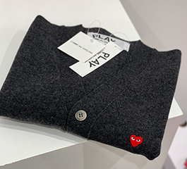 (men) PLAY COMME des GARÇONS Red Mini Heart Men’s Cardigan (Dark grey)