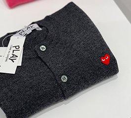 (women) PLAY COMME des GARÇONS Red Mini Heart Ladies’ Cardigan (Dark Grey)