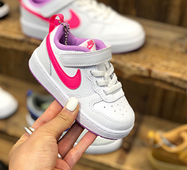  KIDS NIKE COURT BOROUGH LOW 2 PSV NEON PINK