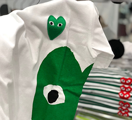 (women)  PLAY COMME des GARÇONS T-Shirt (Green) 옆하트