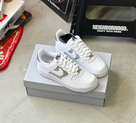 NIKE WOMEN AIR FORCE 1 LOW APPEARS IN WHITE AND METALLIC SILVER