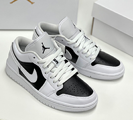 NIKE WOMEN LOW GS WHITE/BLACK 230