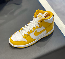 NIKE WMNS DUNK HIGH＂DARK SULFUR＂