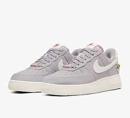 WMNS NIKE AIR FORCE 1 LOW Sprung Purple