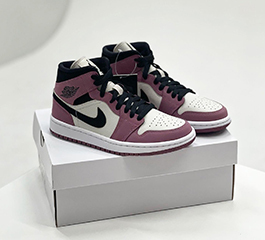 NIKE WMNS AIR JORDAN 1 MID BERRY PINK
