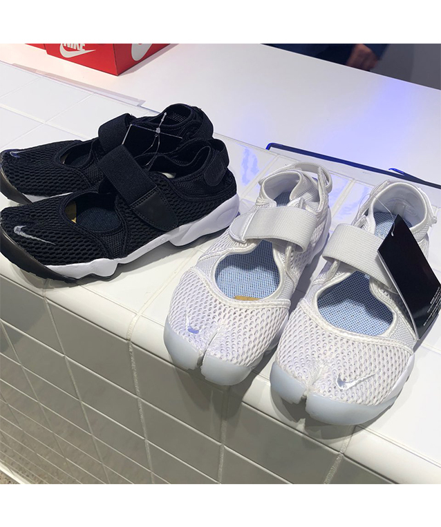 W NIKE AIR RIFT (2 color) 