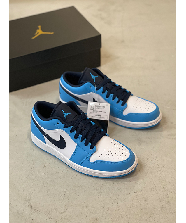 조던 로우 맨 유니버시티블루 265