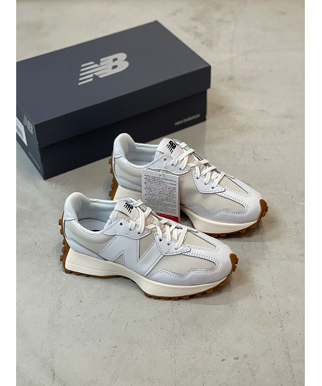 뉴발란스 WS 327 레더화이트